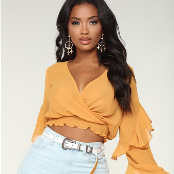 Fashion nova slightly classy surplice top - Picture 3 of 4